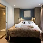 Πανδοχείο Cheffins At The Beaumont 4*