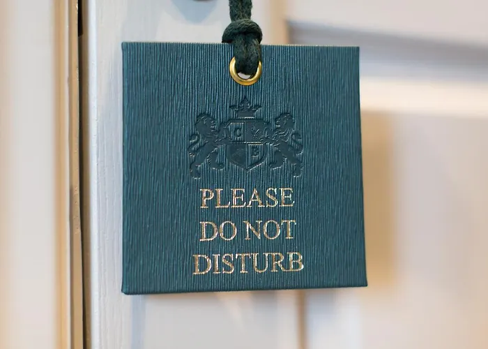 Πανδοχείο Cheffins At The Beaumont St Aubin