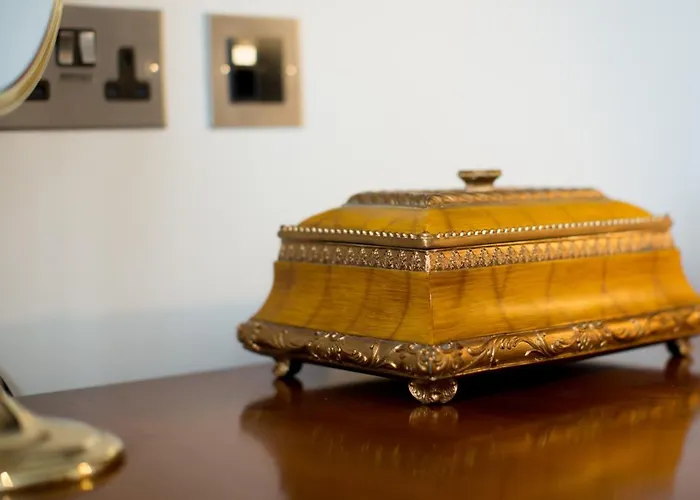 Πανδοχείο Cheffins At The Beaumont